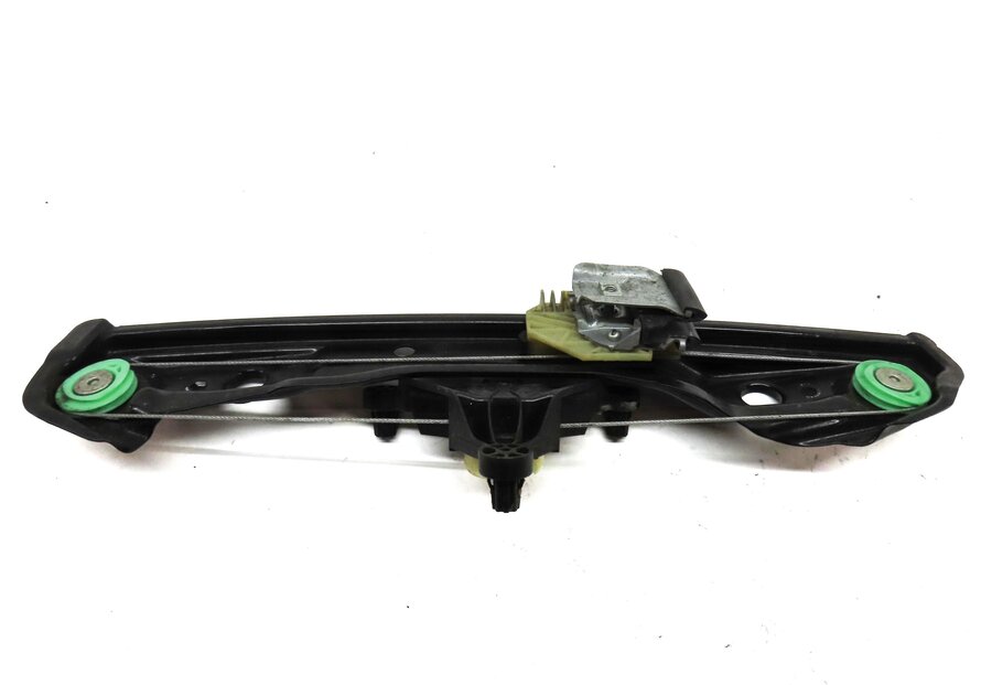 Thumbnail 3: 14-17 MERCEDES B ELECTRIC (W242) REAR RIGHT DOOR WINDOW REGULATOR