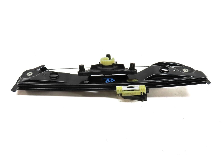 Thumbnail 4: 14-17 MERCEDES B ELECTRIC (W242) REAR RIGHT DOOR WINDOW REGULATOR
