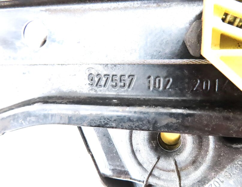 Thumbnail 7: 14-17 MERCEDES B ELECTRIC (W242) REAR RIGHT DOOR WINDOW REGULATOR