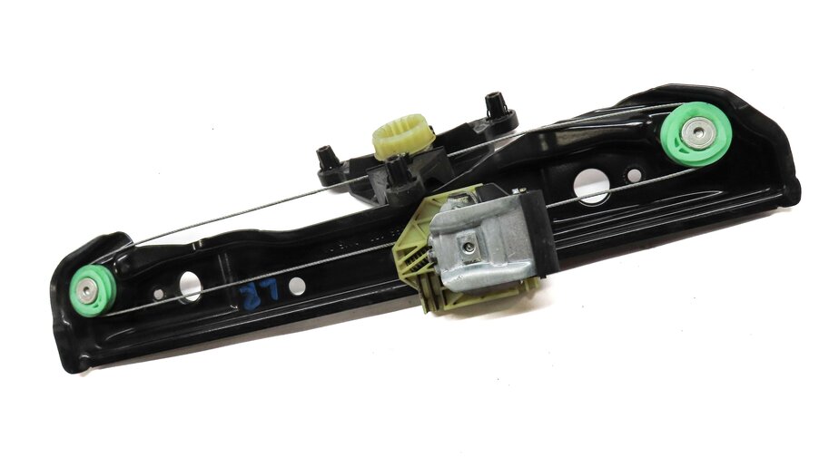 Thumbnail 3: 14-17 MERCEDES B ELECTRIC (W242) REAR LEFT DOOR WINDOW REGULATOR