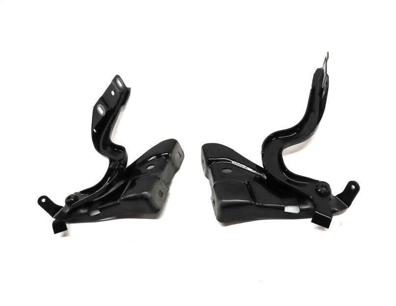Thumbnail 2: 15-17 MERCEDES B ELECTRIC (W242) FRONT LEFT & RIGHT HOOD HINGE SET-2 (BLACK)
