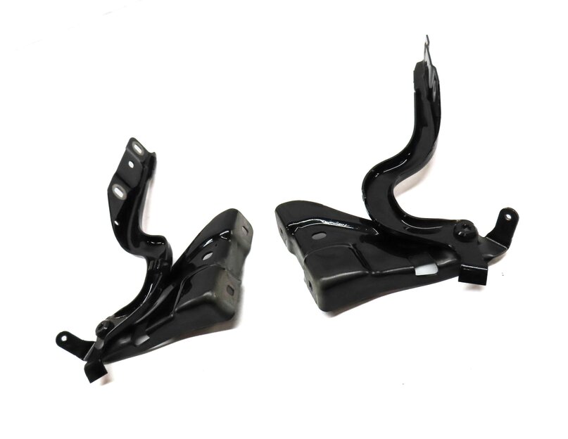 Thumbnail 3: 15-17 MERCEDES B ELECTRIC (W242) FRONT LEFT & RIGHT HOOD HINGE SET-2 (BLACK)