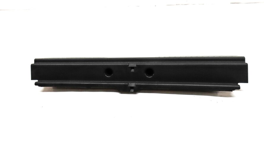 Thumbnail 4: 2015 MERCEDES B200e ELECTRIC (W242 W246) REAR TRUNK TAILGATE LATCH TRIM (BLACK)