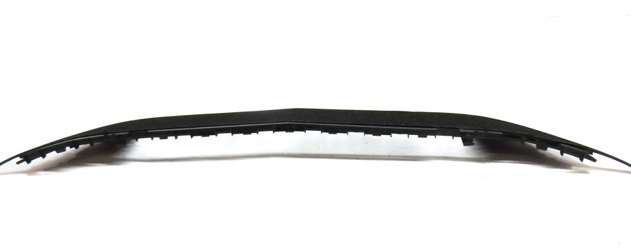 Thumbnail 5: 14-17 MERCEDES B ELECTRIC (W242) FRONT LOWER CENTER BUMPER AIR VENT GRILLE TRIM