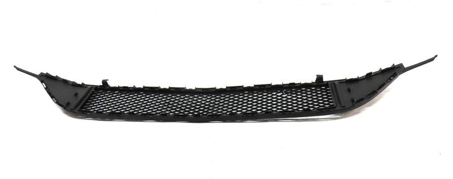 Thumbnail 6: 14-17 MERCEDES B ELECTRIC (W242) FRONT LOWER CENTER BUMPER AIR VENT GRILLE TRIM