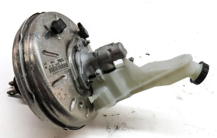 Thumbnail 4: 14-17 MERCEDES B ELECTRIC (W242) POWER BRAKE BOOSTER w/ MASTER CYLINDER