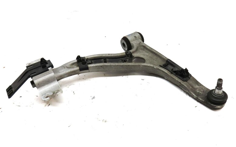 Thumbnail 2: 14-17 MERCEDES B ELECTRIC (W242) FRONT RIGHT PASSENGER LOWER CONTROL ARM