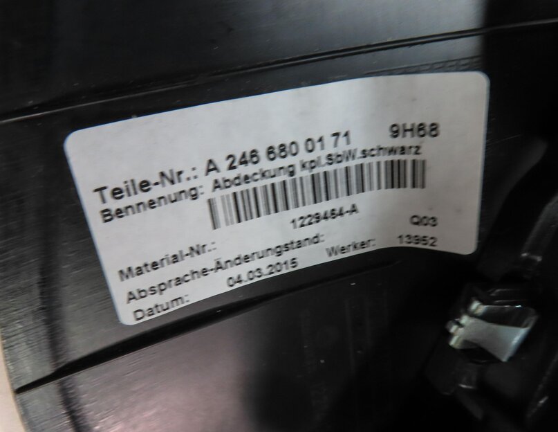 Thumbnail 10: 13-19 MERCEDES B-CLASS (W242 W246) FRONT CENTER CONSOLE CUP HOLDER ASHTRAY BLACK