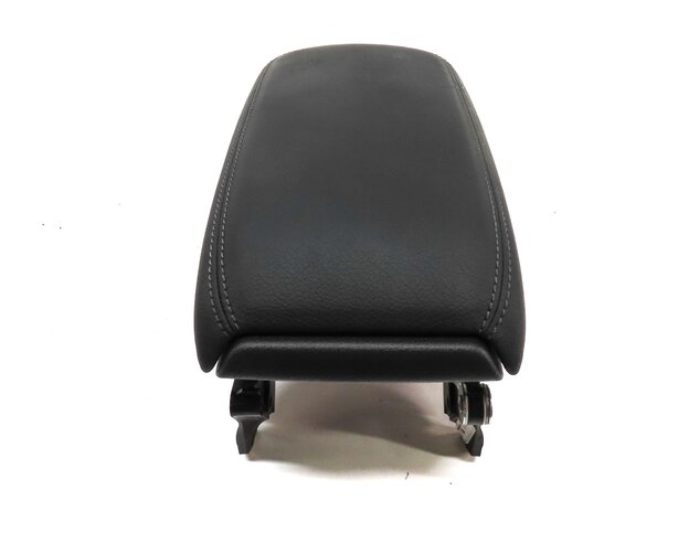Thumbnail 4: 15-19 MERCEES B250 CLA45 CLA250 (C117 W242) FRONT CENTER CONSOLE ARMREST (BLACK)