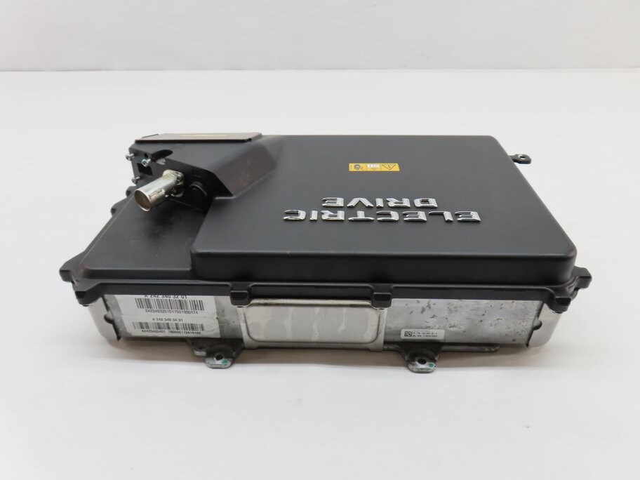 Thumbnail 6: 14-17 MERCEDES B ELECTRIC (W242) BATTERY CHARGER INVERTER CONVERTER DRIVE MOTOR