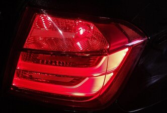Thumbnail 2: 12-15 BMW 320i 328i 335i M3 (F30) SEDAN RIGHT OUTER TAILLIGHT BRAKE LIGHT LAMP