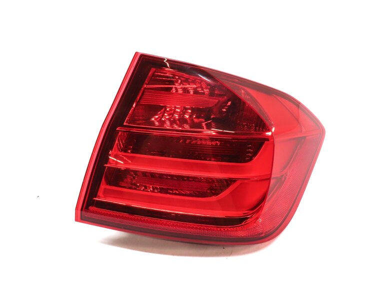 Thumbnail 3: 12-15 BMW 320i 328i 335i M3 (F30) SEDAN RIGHT OUTER TAILLIGHT BRAKE LIGHT LAMP