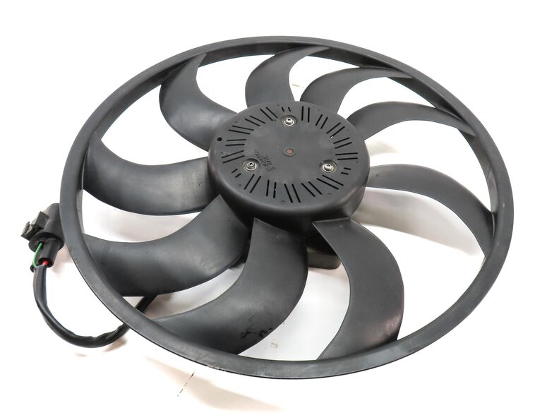 12-16 BMW 2 3 4 SERIES (F22 F30 F31 F32) RADIATOR ELECTRIC COOLING FAN w/ SHROUD
