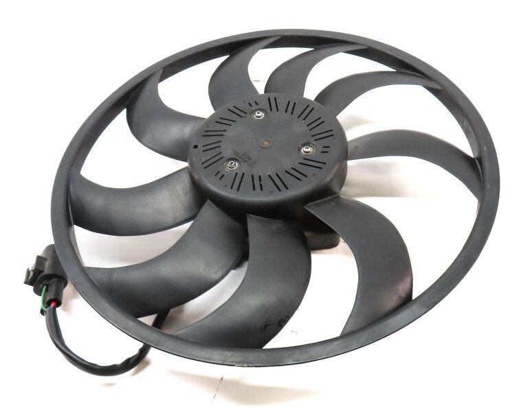Thumbnail 2: 12-16 BMW 2 3 4 SERIES (F22 F30 F31 F32) RADIATOR ELECTRIC COOLING FAN w/ SHROUD