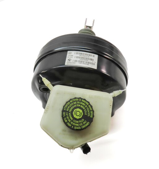 Thumbnail 4: 2013 BMW 328i SEDAN (F30) POWER BRAKE BOOSTER w/ MASTER CYLINDER & RESERVOIR