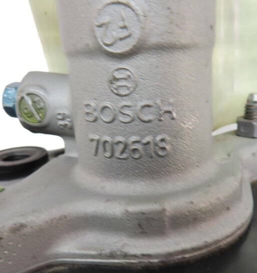 Thumbnail 7: 2013 BMW 328i SEDAN (F30) POWER BRAKE BOOSTER w/ MASTER CYLINDER & RESERVOIR