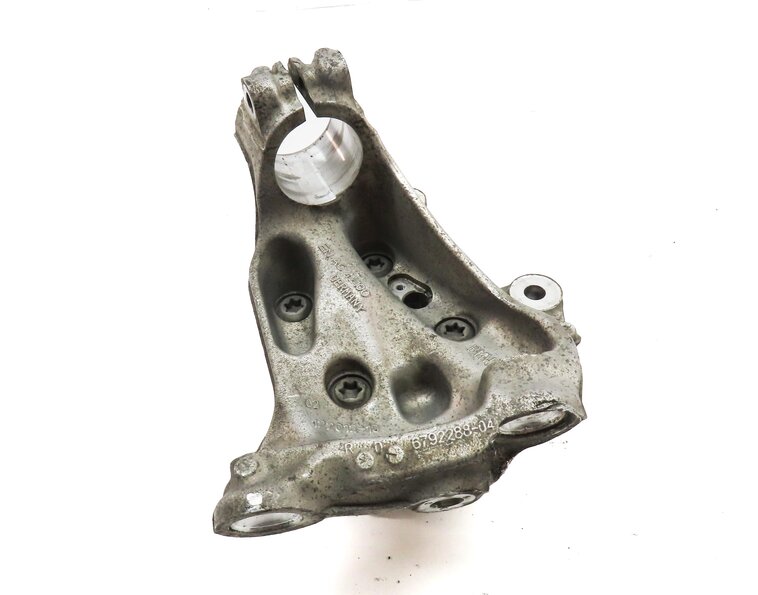 2012-2018 BMW 320i 328i 330i 335i 340i (F30) SEDAN - RIGHT FRONT SPINDLE KNUCKLE
