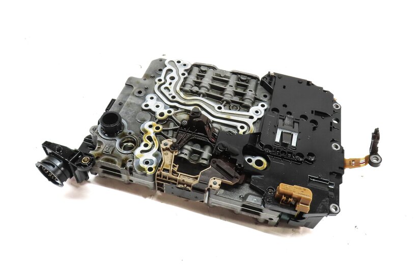 2013-2015 AUDI A6 A7 (C7 4G8) 3.0L AWD QUATTRO - TRANSMISSION VALVE BODY