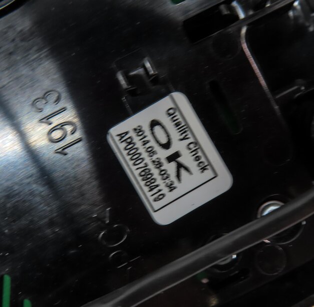 Thumbnail 10: 2015 AUDI A7 (C7 4G8) FRONT CENTER ROOF PRIMARY DOMELIGHT DOME LIGHT (BLACK)