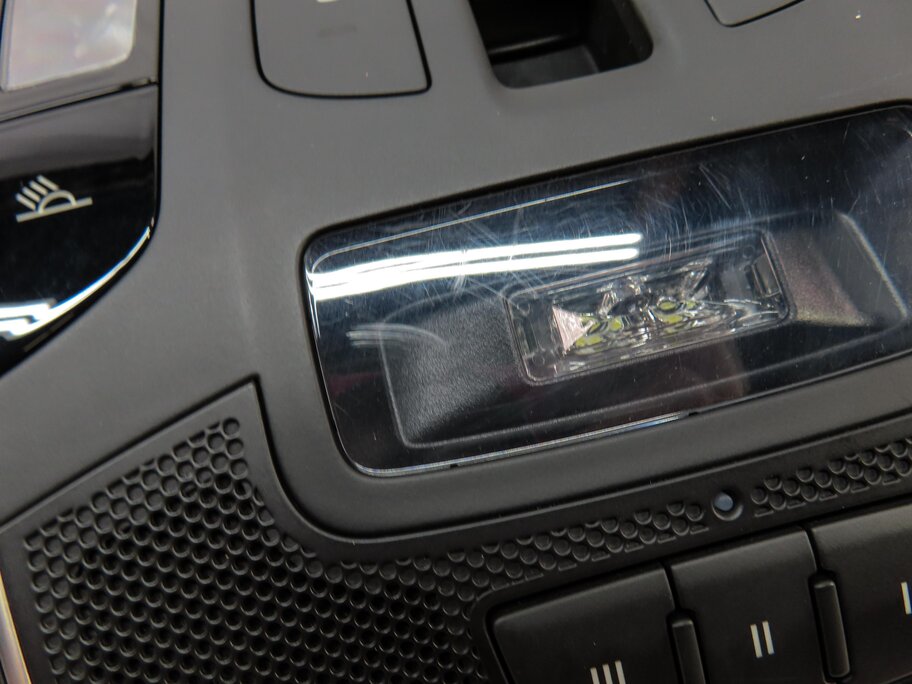Thumbnail 13: 2015 AUDI A7 (C7 4G8) FRONT CENTER ROOF PRIMARY DOMELIGHT DOME LIGHT (BLACK)
