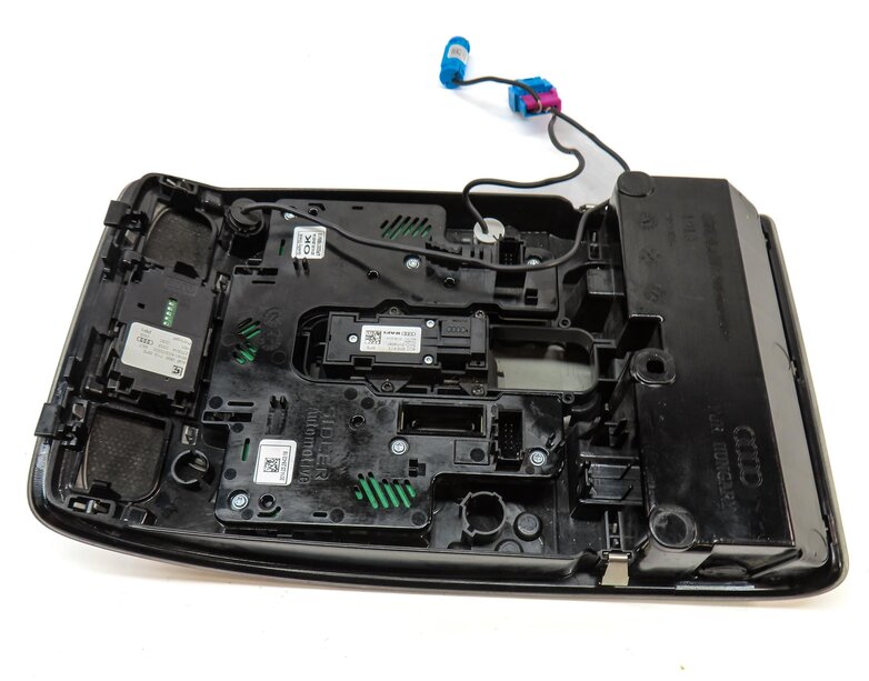 Thumbnail 6: 2015 AUDI A7 (C7 4G8) FRONT CENTER ROOF PRIMARY DOMELIGHT DOME LIGHT (BLACK)