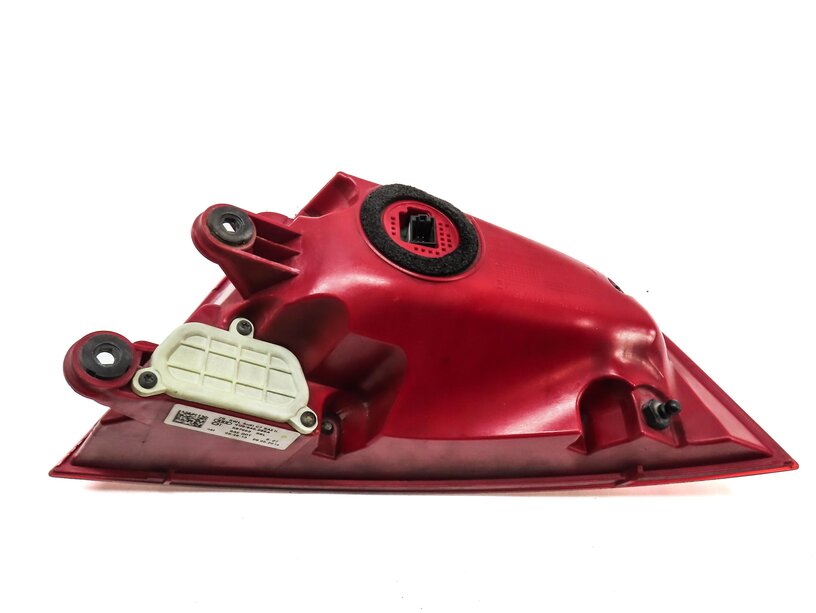 Thumbnail 5: 12-15 AUDI A7 S7 (C7 4G8) LEFT DRIVER REAR OUTER TAILLIGHT BRAKE LIGHT LAMP LED