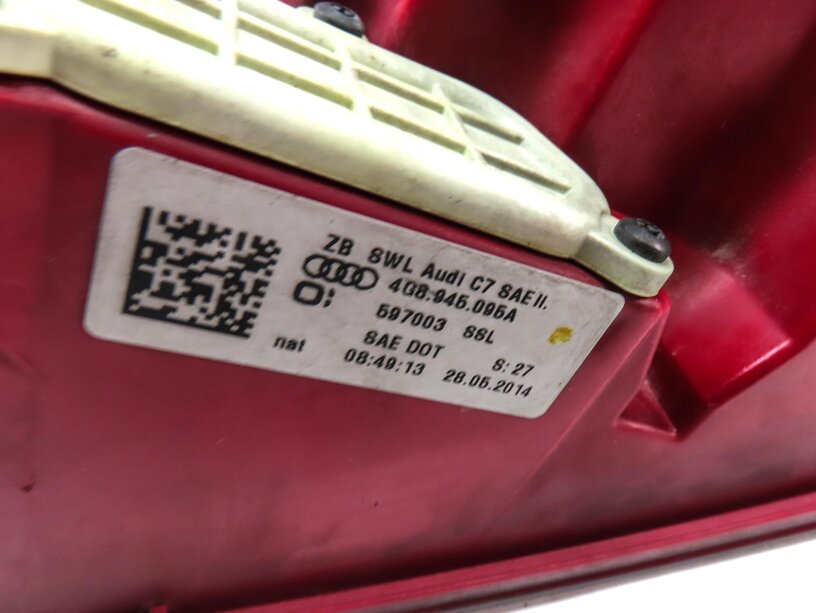 Thumbnail 6: 12-15 AUDI A7 S7 (C7 4G8) LEFT DRIVER REAR OUTER TAILLIGHT BRAKE LIGHT LAMP LED