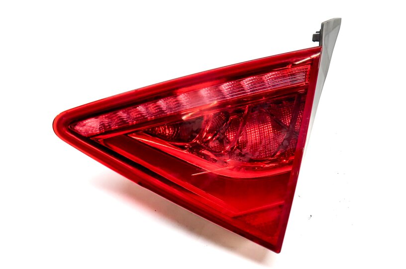 Thumbnail 3: 2012-2015 AUDI A7 S7 (C7 4G8) REAR RIGHT INNER TRUNK TAILLIGHT LIGHT LAMP (LED)