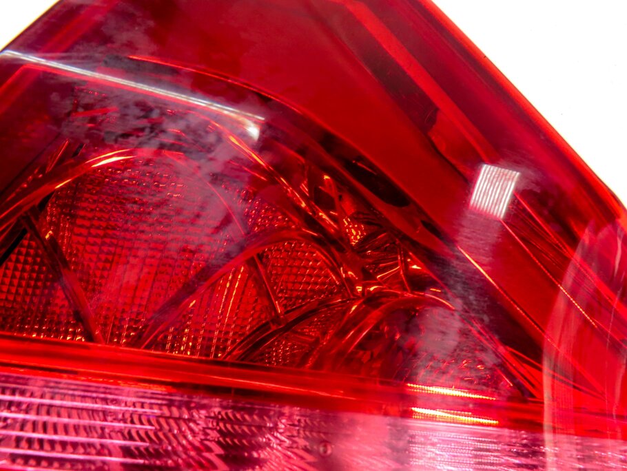 Thumbnail 8: 2012-2015 AUDI A7 S7 (C7 4G8) REAR RIGHT INNER TRUNK TAILLIGHT LIGHT LAMP (LED)