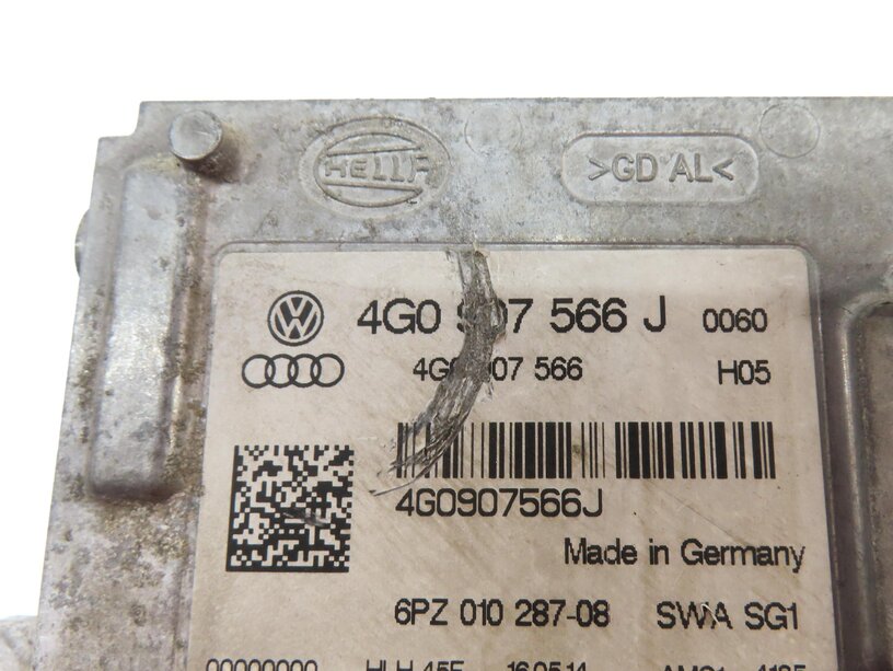Thumbnail 4: 2012-2015 AUDI A7 S7 RS7 (C7 4G8) BLIND SPOT ALERT CONTROL MODULE (MASTER)