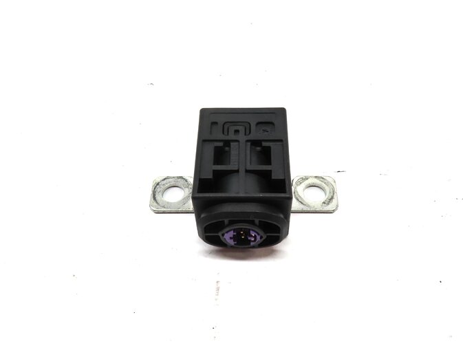 Thumbnail 2: 2015 AUDI A7 (C7 4G8) BATTERY OVERLOAD PROTECTION SWITCH 4F0915519