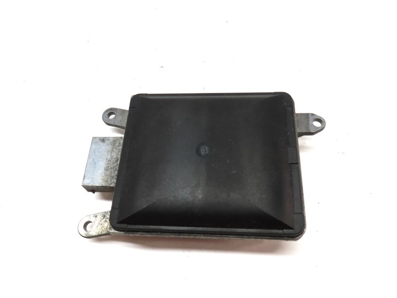 Thumbnail 5: 2012-2015 AUDI A7 S7 RS7 (C7 4G8) BLIND SPOT ALERT CONTROL MODULE (SLAVE)