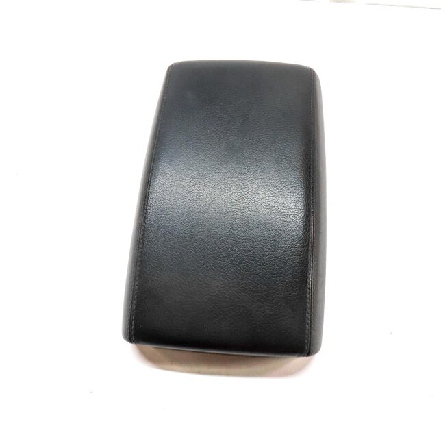 Thumbnail 2: 11-17 AUDI A6 A7 S6 S7 (C7 4G8) FRONT CENTER CONSOLE ARMREST LID (BLACK)