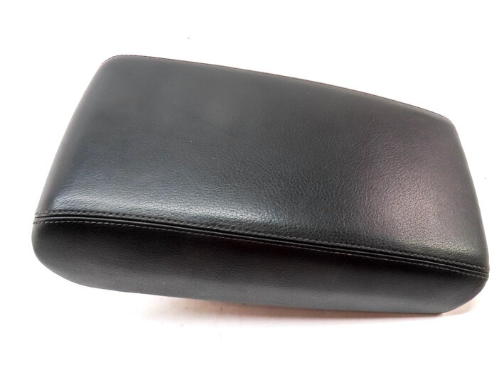 Thumbnail 4: 11-17 AUDI A6 A7 S6 S7 (C7 4G8) FRONT CENTER CONSOLE ARMREST LID (BLACK)