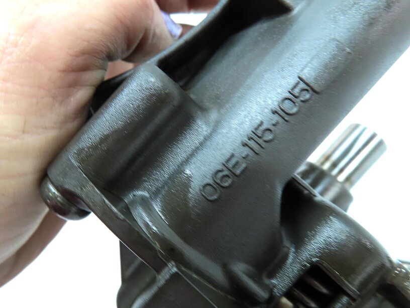 Thumbnail 12: 2015 AUDI A7 (C7 4G8) 3.0L SUPER CTUA ENGINE OIL PUMP w/ PICKUP TUBE 06E115105