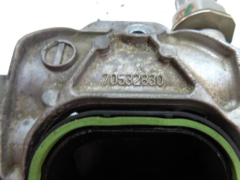 Thumbnail 9: 12-17 AUDI A6 A7 Q5 S5 SQ5 (C7 4G8 B8 8T 8R) LEFT INTAKE MANIFOLD DIFFUSER RAIL