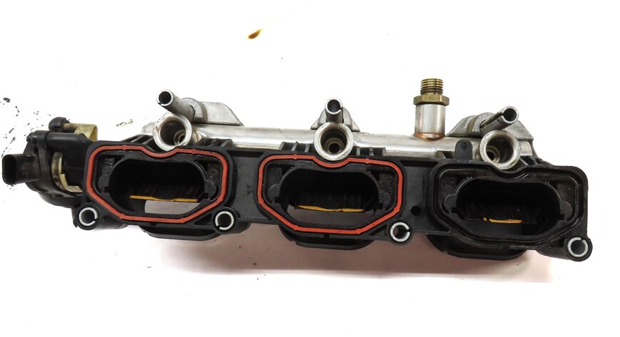 Thumbnail 5: 12-17 AUDI A6 A7 Q5 S5 SQ5 (C7 4G8 B8 8T 8R) RIGHT INTAKE MANIFOLD DIFFUSER RAIL