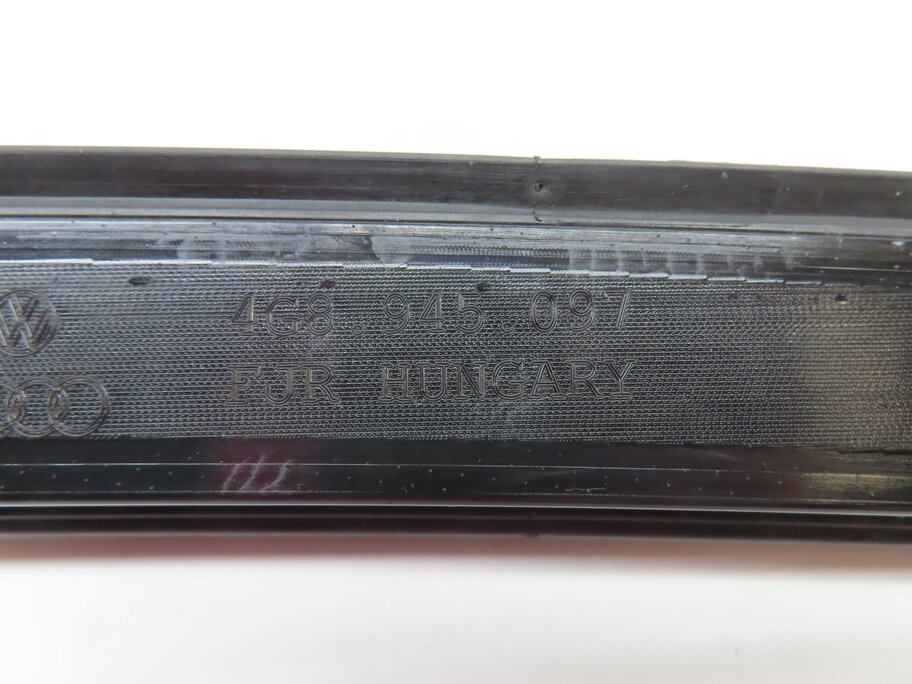 Thumbnail 7: 2015 AUDI A7 C7 4G8 REAR HATCH TRUNK 3RD THIRD BRAKE LIGHT (DAYTONA GREY PEARL)