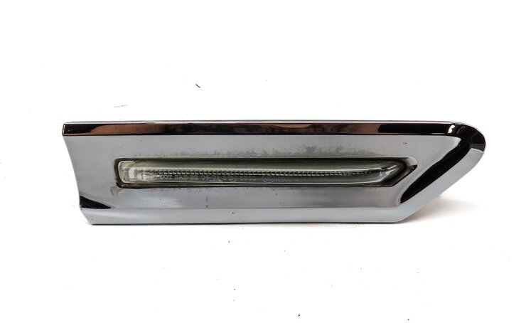 Thumbnail 2: 09-12 BMW 740i 750i 760i (F01) RIGHT FRONT FENDER TURN SIGNAL MARKER LIGHT LAMP