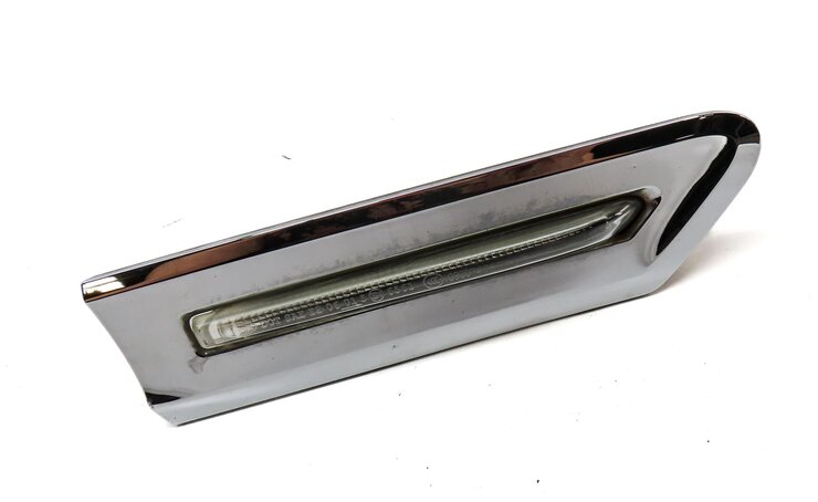 Thumbnail 3: 09-12 BMW 740i 750i 760i (F01) RIGHT FRONT FENDER TURN SIGNAL MARKER LIGHT LAMP