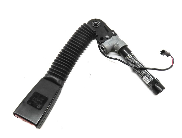 Thumbnail 5: 10-17 BMW 5 7 GT SERIES (F01 F07 F10) FRONT LEFT DRIVER SEATBELT BUCKLE RECEIVER