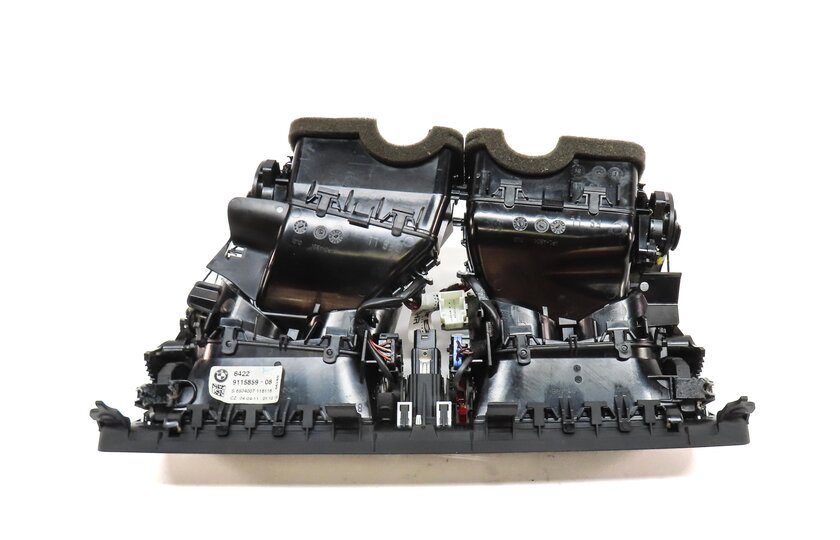 Thumbnail 5: 2012 BMW 750i (F01) FRONT CENTER DASH HVAC A/C HEATER AIR VENT (BLACK & SILVER)