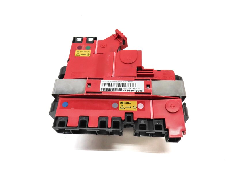 Thumbnail 2: 2012 BMW 750i (F01) POSITIVE BATTERY CABLE POWER DISTRIBUTION PLATE 61149240490