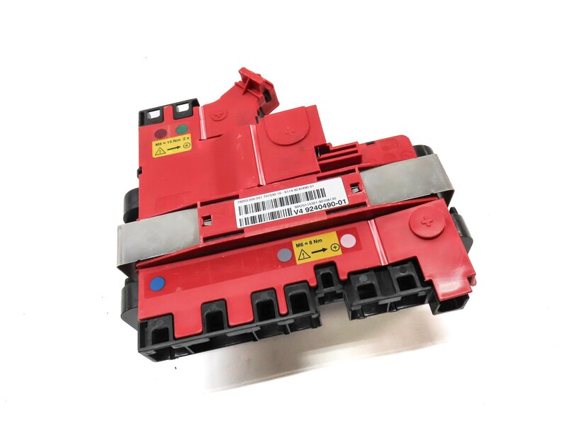 Thumbnail 3: 2012 BMW 750i (F01) POSITIVE BATTERY CABLE POWER DISTRIBUTION PLATE 61149240490