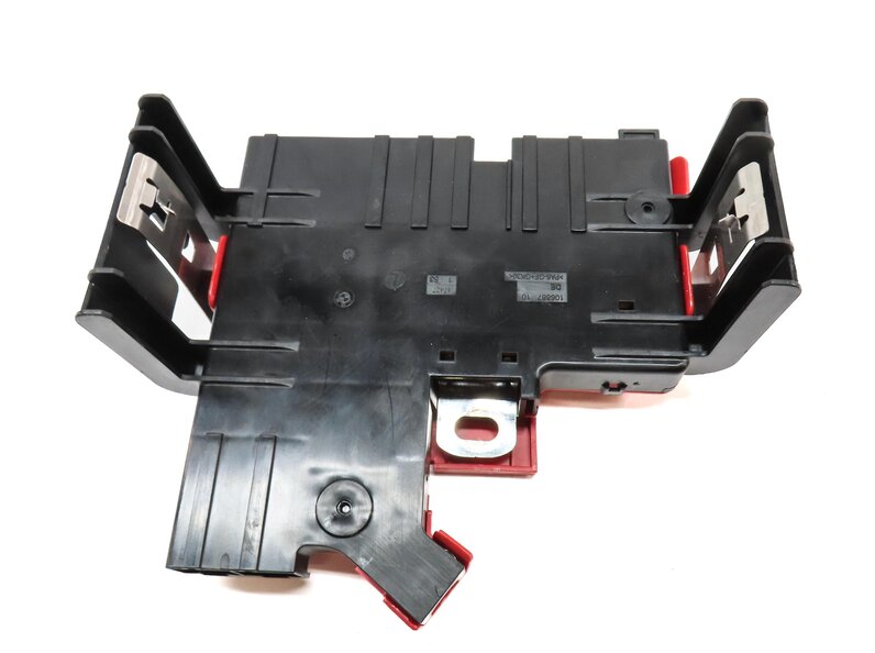 Thumbnail 5: 2012 BMW 750i (F01) POSITIVE BATTERY CABLE POWER DISTRIBUTION PLATE 61149240490
