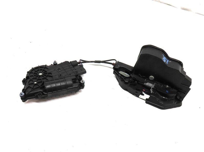 2011-2015 BMW 740i 750i 760i B7 (F01) LEFT REAR (SOFT CLOSE) DOOR LATCH ACTUATOR