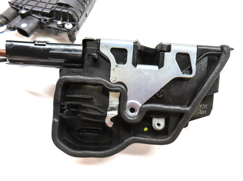 Thumbnail 7: 2011-2015 BMW 740i 750i 760i B7 (F01) LEFT REAR (SOFT CLOSE) DOOR LATCH ACTUATOR