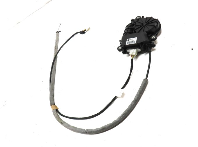 Thumbnail 3: 2012 BMW 750i (F01) REAR HATCH TRUNK SOFT CLOSE ACTUATOR MOTOR 51247191213