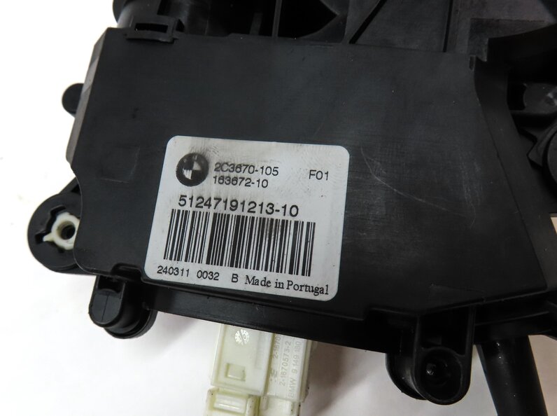 Thumbnail 7: 2012 BMW 750i (F01) REAR HATCH TRUNK SOFT CLOSE ACTUATOR MOTOR 51247191213