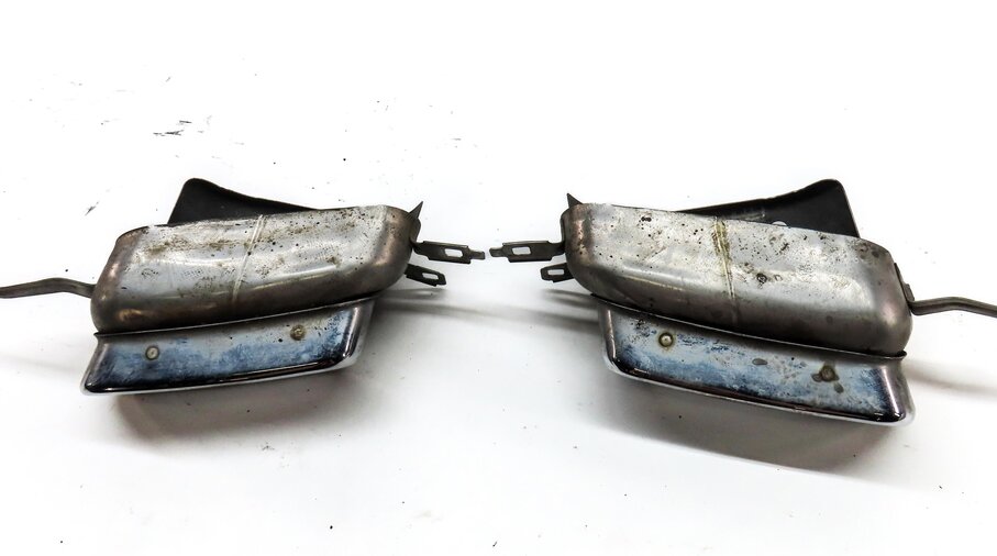 Thumbnail 5: 09-12 BMW 750i (F01) 4.4L N63 ENGINE REAR LEFT & RIGHT EXHAUST MUFFLER TIP SET-2
